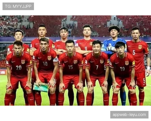 国足备战世预赛，球队阵容和战术调整引关注