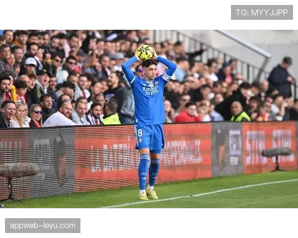 巴尔韦德皇马三冠王回忆 巴尔韦德皇马三冠王回忆